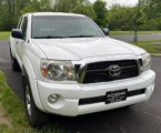 Used 2011 Toyota Tacoma 4x4 Access Cab image 4