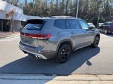 New 2025 Volkswagen Atlas Peak Edition SE image 3