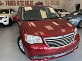 Used 2014 Chrysler Town & Country Touring image 5