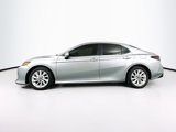 Used 2022 Toyota Camry LE image 4
