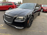Used 2016 Chrysler 300 C image 5