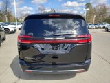 New 2025 Chrysler Pacifica Select image 5