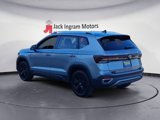 New 2025 Volkswagen Taos SE image 3