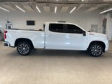 Used 2022 Chevrolet Silverado 1500 RST image 2