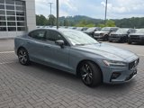 Used 2024 Volvo S60 B5 Core image 3