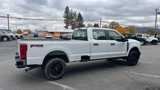 Used 2023 Ford F350 4x4 Crew Cab Super Duty image 3
