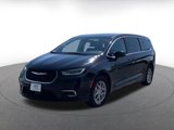 Used 2024 Chrysler Pacifica Touring-L image 5