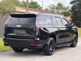 Used 2022 Cadillac Escalade ESV Sport w/ LPO, ONYX Package image 4