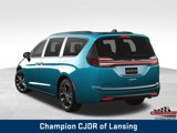 New 2025 Chrysler Pacifica Limited image 4