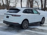 Certified 2023 Porsche Cayenne Platinum Edition image 5