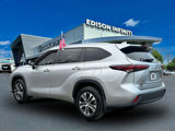 Used 2024 Toyota Highlander LE image 5
