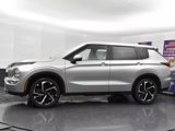 Used 2024 Mitsubishi Outlander SE image 5