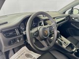 Used 2025 Porsche Macan image 4