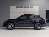 Used 2025 Porsche Macan image 2