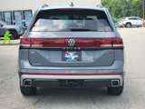 New 2025 Volkswagen Atlas Peak Edition SE image 5