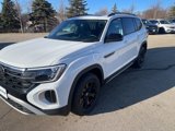 New 2025 Volkswagen Atlas Peak Edition SE image 2