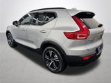 Used 2024 Volvo XC40 B5 Core image 3