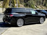 New 2025 INFINITI QX80 Luxe image 3