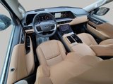 Used 2025 INFINITI QX80 Sensory image 6