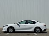 New 2025 Toyota Camry LE image 2