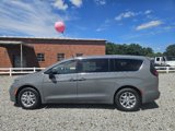 New 2025 Chrysler Pacifica Select image 2