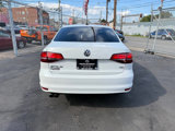Used 2017 Volkswagen Jetta SE image 5