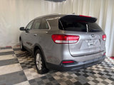 Used 2016 Kia Sorento LX w/ LX Convenience Package image 5