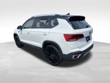 Used 2024 Volkswagen Taos SE w/ Panoramic Sunroof Package image 5