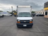 Used 2017 Chevrolet Express 3500 Extended image 2