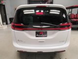 Used 2024 Chrysler Pacifica Limited image 5