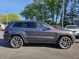 Used 2017 Jeep Grand Cherokee Overland w/ Jeep Active Safety Group image 4