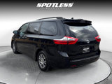 Used 2020 Toyota Sienna XLE w/ XLE Navigation Package image 4