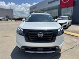 New 2025 Nissan Pathfinder Platinum image 2