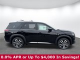 New 2025 Nissan Pathfinder Platinum image 3