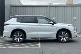 New 2025 Mitsubishi Outlander SEL image 5