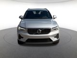 Used 2024 Volvo XC40 B5 Core image 3