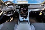 New 2025 Jeep Grand Cherokee L Laredo image 5
