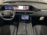 Certified 2025 INFINITI QX80 Sensory image 5