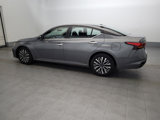 Used 2023 Nissan Altima 2.5 SV image 3