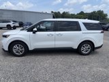 Used 2024 Kia Carnival LX image 4
