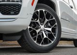 New 2025 Jeep Grand Cherokee Summit image 5