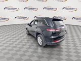 Used 2024 Jeep Grand Cherokee Limited image 6