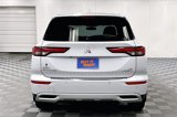 Used 2023 Mitsubishi Outlander SE image 4