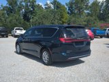 New 2025 Chrysler Pacifica Select image 3