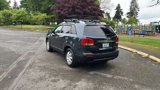 Used 2011 Kia Sorento LX w/ Convenience Pkg image 6