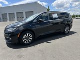 Certified 2023 Chrysler Pacifica Touring-L image 5