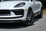 Used 2022 Porsche Macan image 3