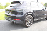 Used 2021 Porsche Cayenne image 3