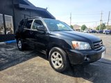 Used 2005 Toyota Highlander 4WD V6 w/ 3rd Row image 3
