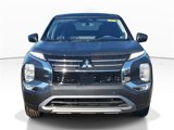 New 2025 Mitsubishi Outlander SE image 2